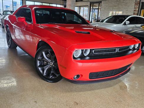 Used 2017 Dodge Challenger SXT Plus image 1
