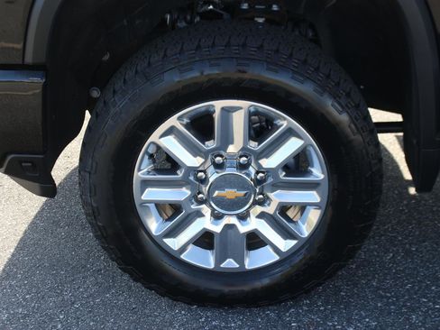 Used 2025 Chevrolet Silverado 2500 High Country w/ Technology Package AWD/4WD image 43
