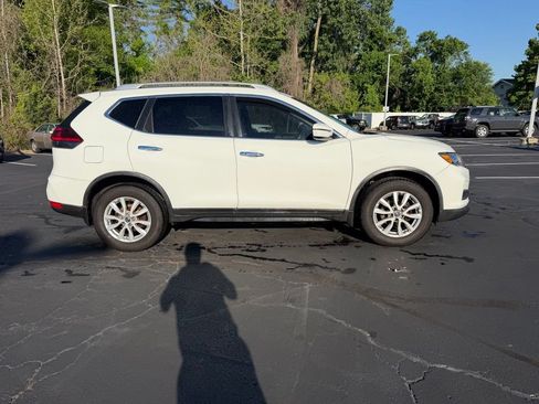 Used 2020 Nissan Rogue SV AWD/4WD image 5