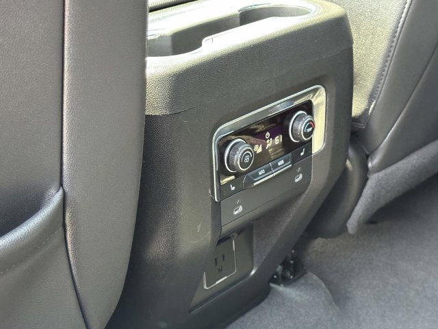 Certified 2022 Chevrolet Tahoe RST w/ Luxury Package AWD/4WD image 18