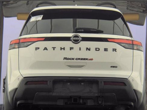 Used 2024 Nissan Pathfinder Rock Creek image 3