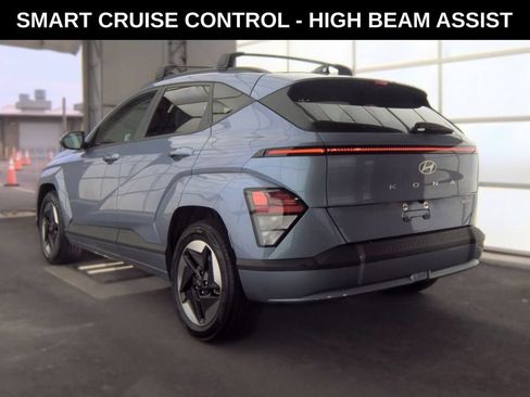 Used 2024 Hyundai Kona SEL FWD image 3