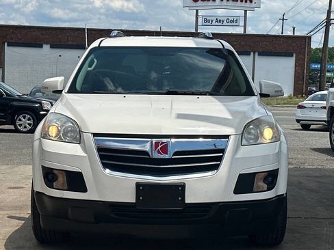 Used 2008 Saturn Outlook XR w/ Premium Trim Package FWD image 2