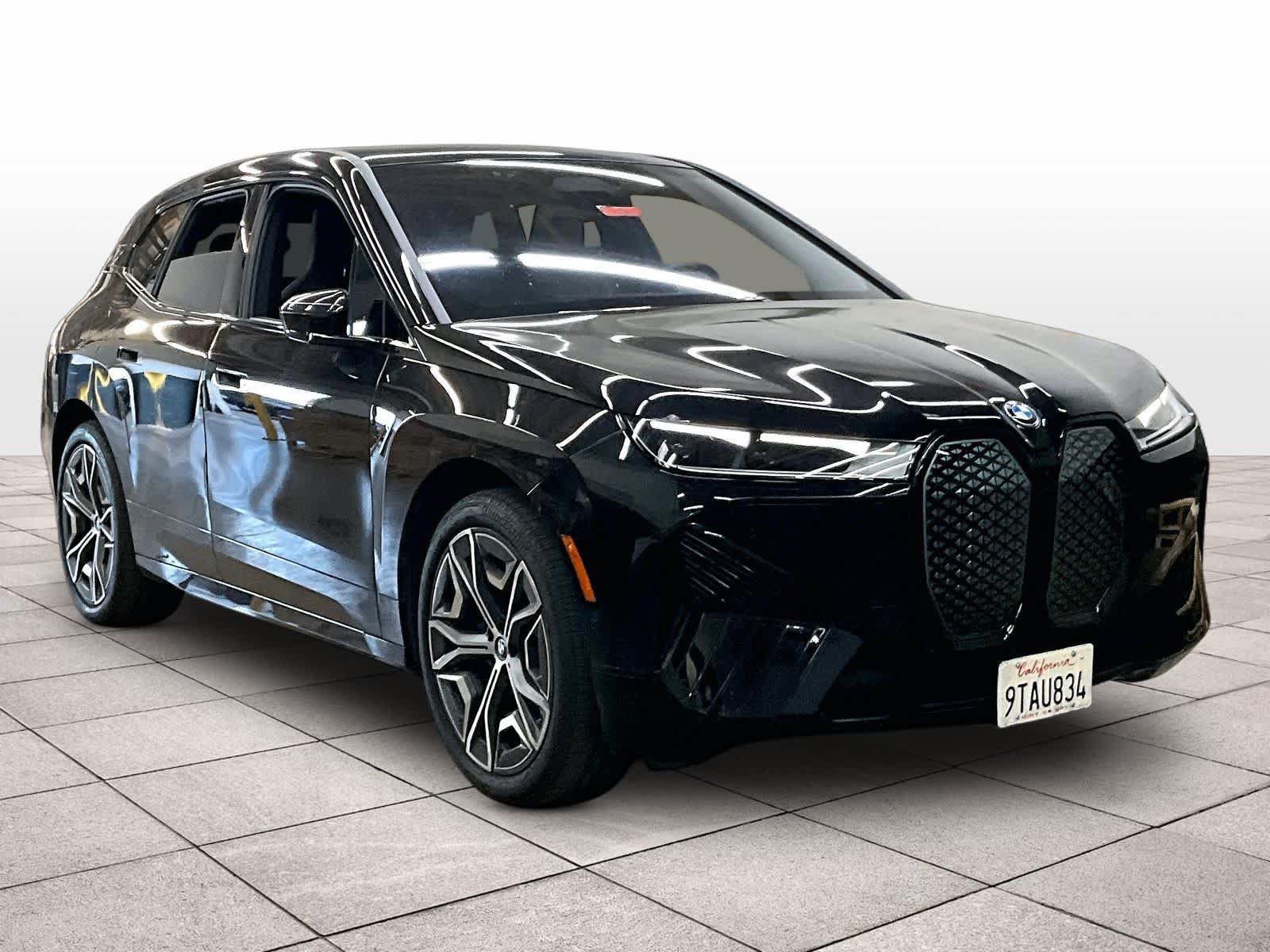 Used 2024 BMW iX xDrive50 w/ Sport Package AWD/4WD image 2