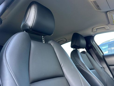 Certified 2025 MAZDA CX-30 AWD 2.5 S w/ Select Sport Pkg image 17