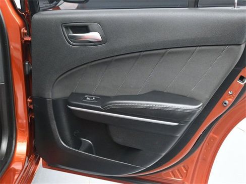 Used 2020 Dodge Charger SXT image 13