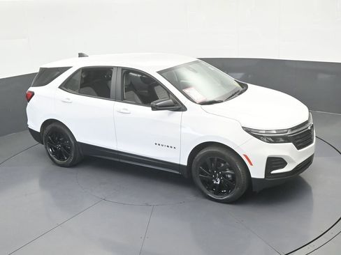 Used 2024 Chevrolet Equinox LS w/ Sport Edition image 46