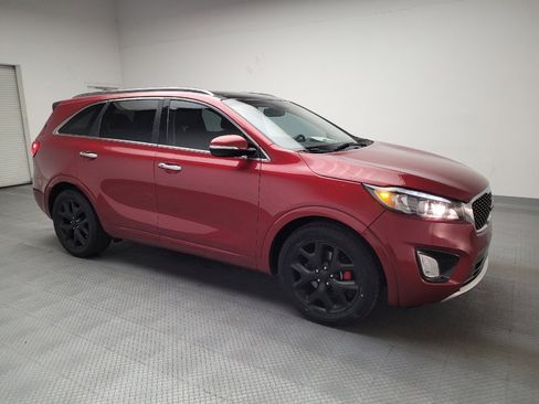 Used 2016 Kia Sorento SX image 11