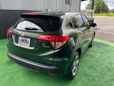 Used 2017 Honda HR-V EX image 4