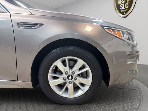 Used 2017 Kia Optima LX FWD image 23
