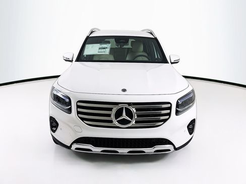Used 2026 Mercedes-Benz GLB 250 image 2