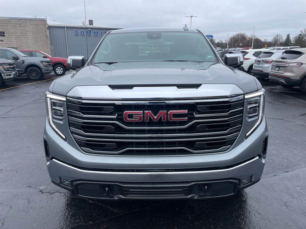 Used 2025 GMC Sierra 1500 SLT AWD/4WD image 28