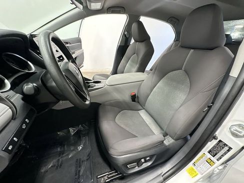 Used 2023 Toyota Camry LE image 15