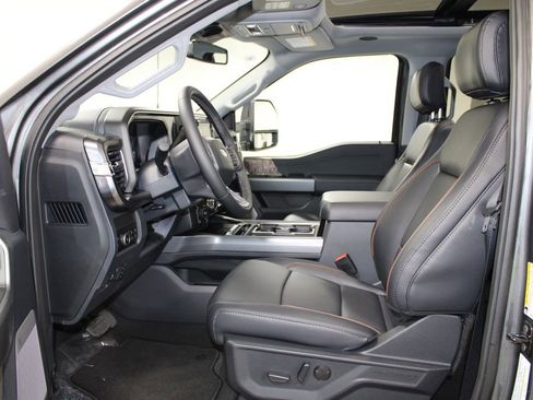 New 2026 Ford F250 Lariat w/ Black Appearance Package image 23