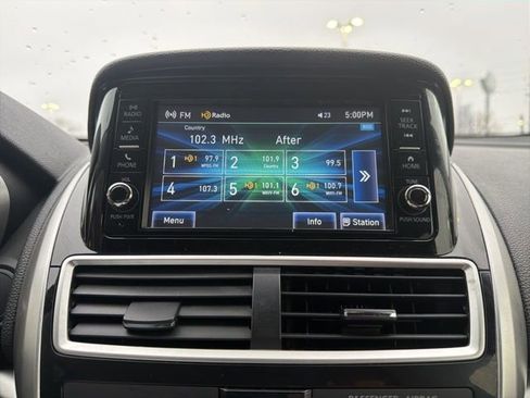 Used 2020 Mitsubishi Eclipse Cross ES image 23