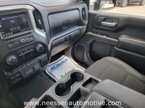 Used 2025 Chevrolet Silverado 2500 Custom w/ Custom Value Package image 25