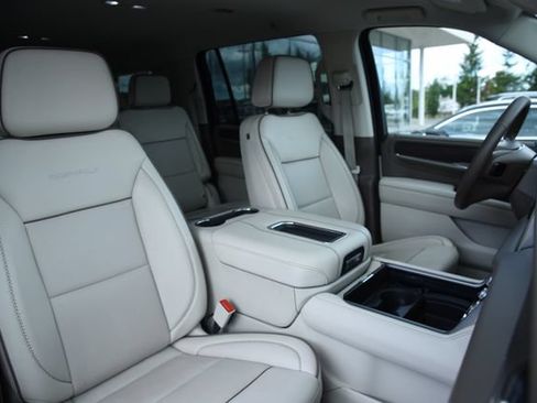 Used 2023 GMC Yukon XL Denali w/ Max Trailering Package AWD/4WD image 20