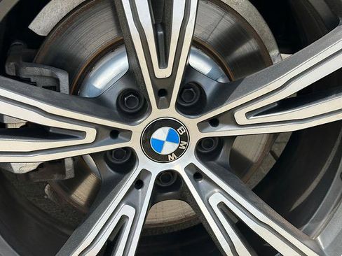 Certified 2024 BMW 330i xDrive Sedan w/ Premium Package AWD/4WD image 32
