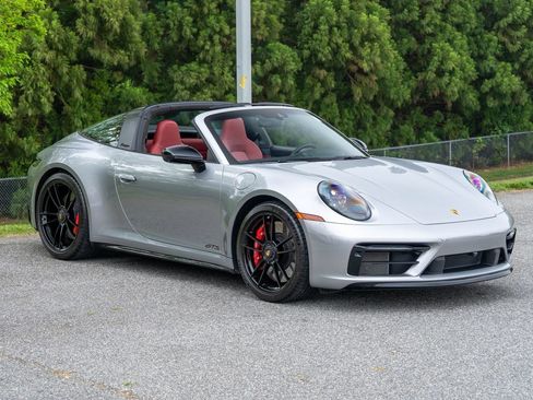 Certified 2023 Porsche 911 Targa 4 GTS AWD/4WD image 10