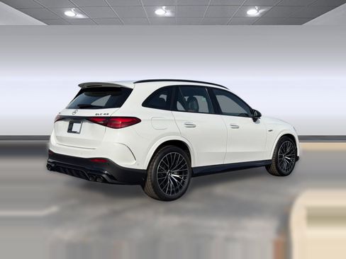 Used 2026 Mercedes-Benz GLB 250 4MATIC image 8