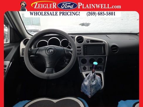 Used 2007 Toyota Matrix image 9