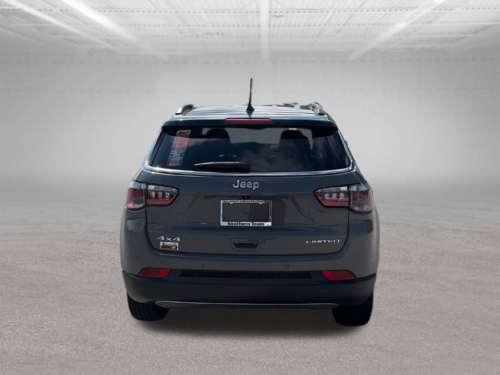 Used 2024 Jeep Compass Limited AWD/4WD image 5