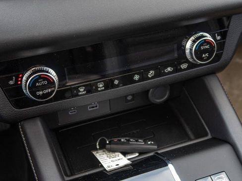 New 2024 Mitsubishi Outlander 4WD Plug-In Hybrid image 40