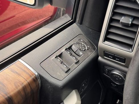 Certified 2018 Ford F150 Lariat AWD/4WD image 33