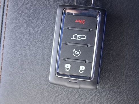 New 2026 Jeep Cherokee Limited image 30