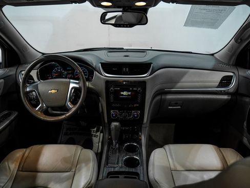 Used 2017 Chevrolet Traverse Premier FWD image 20