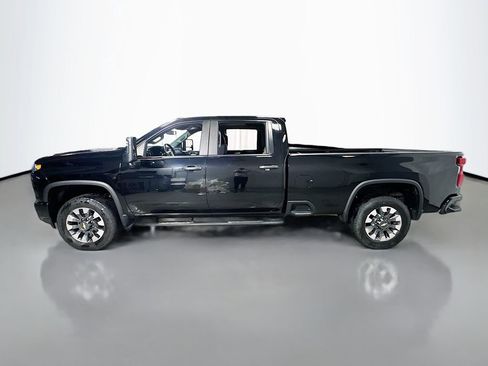 Used 2021 Chevrolet Silverado 2500 Custom w/ Custom Value Package AWD/4WD image 5