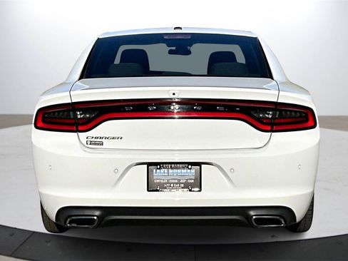 Certified 2022 Dodge Charger SXT image 7