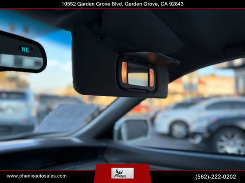 Used 2001 Toyota Avalon XL image 31