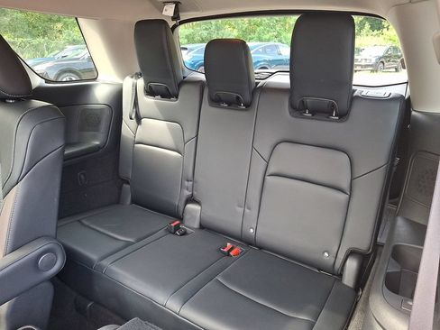 Certified 2023 Nissan Pathfinder Platinum AWD/4WD image 11