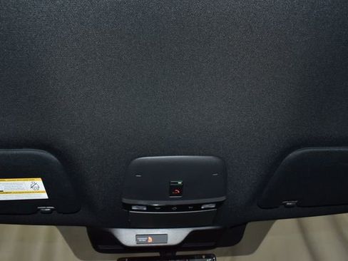 Used 2025 Nissan Armada PRO-4X image 21