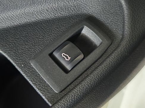 Used 2021 BMW 430i Convertible w/ M Sport Package image 31