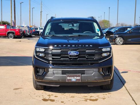 New 2025 Ford Expedition Max Active image 2