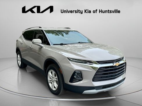 Used 2021 Chevrolet Blazer LT FWD image 2