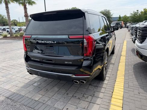 Used 2025 GMC Yukon Denali Ultimate AWD/4WD image 5