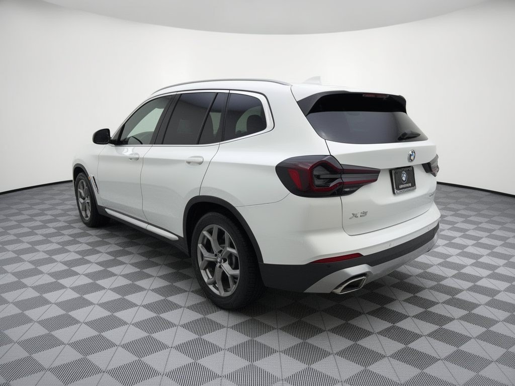 Used 2022 BMW X3 sDrive30i w/ Convenience Package RWD image 3