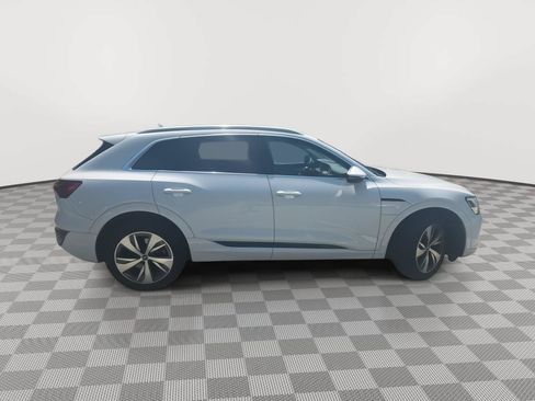 Used 2024 Audi Q8 e-tron Premium AWD/4WD image 3
