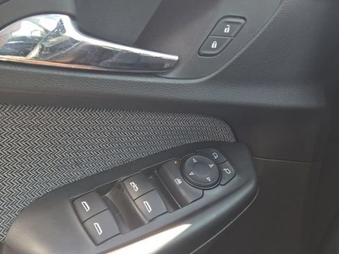 Used 2023 Chevrolet TrailBlazer LT w/ Convenience Package FWD image 23