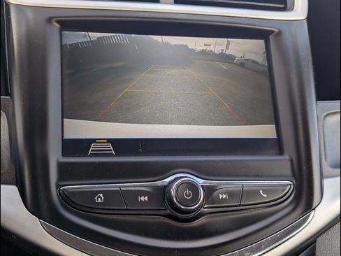 Used 2018 Chevrolet Sonic LT FWD image 8