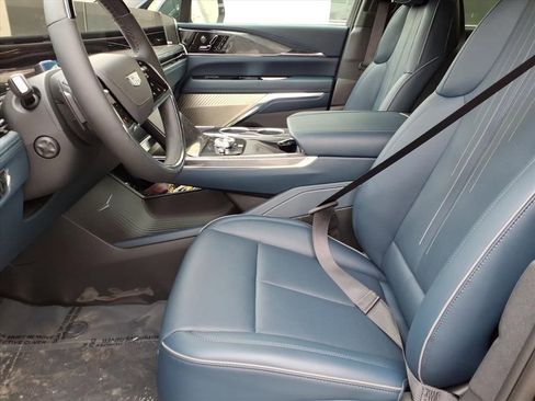 New 2026 Cadillac Escalade IQ Sport 2 AWD/4WD image 9