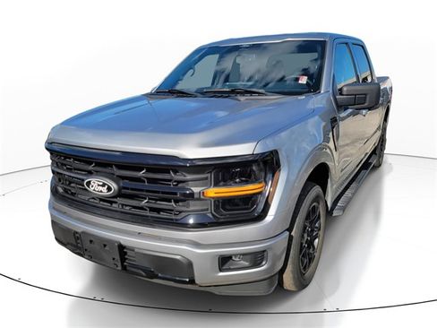 Certified 2024 Ford F150 XLT w/ XLT Black Appearance Package image 2