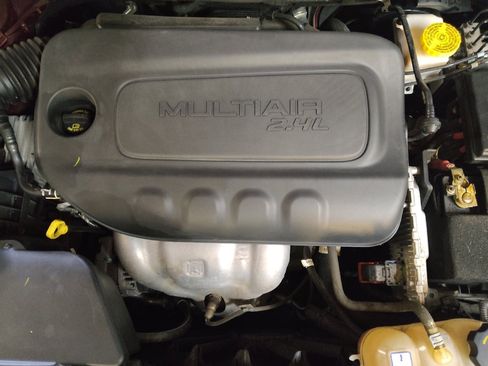 Used 2020 Jeep Cherokee Latitude w/ Cold Weather Group image 30