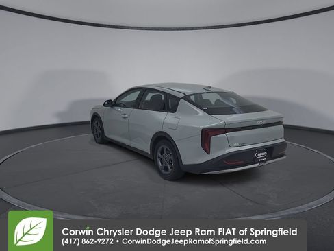 Used 2025 Kia K4 FWD image 10
