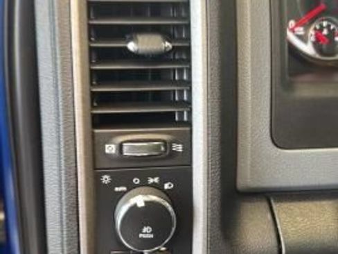 Used 2018 RAM 1500 Express w/ Wheel & Sound Group AWD/4WD image 14