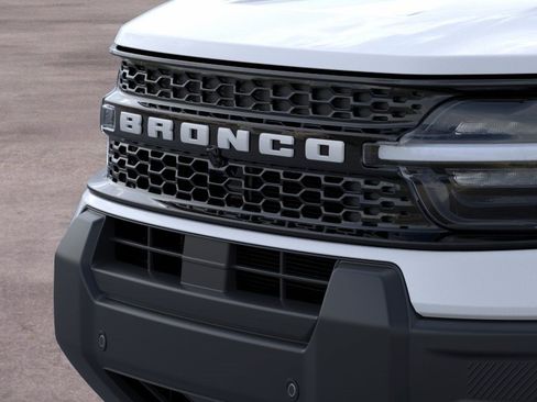 New 2026 Ford Bronco Sport Outer Banks w/ Outer Banks Tech Package+ AWD/4WD image 17