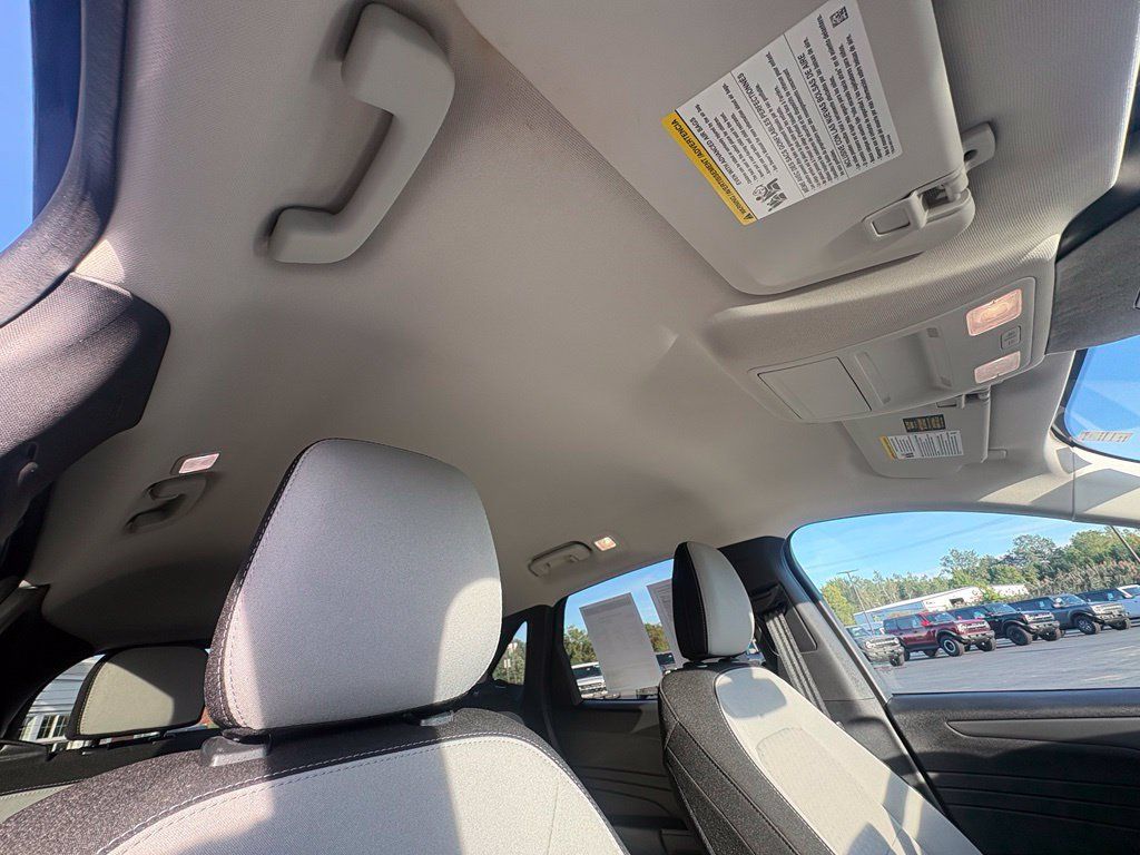 Used 2023 Ford Escape Active AWD/4WD image 32